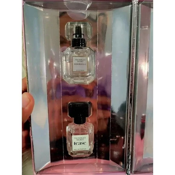 Victoria's Secret 4 Piece Eau De Parfum Mini Gift Set for Women 0.25 oz. - Picture 5 of 8